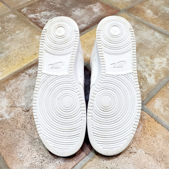 Nike Air Force 1 - Picture 6 of 6